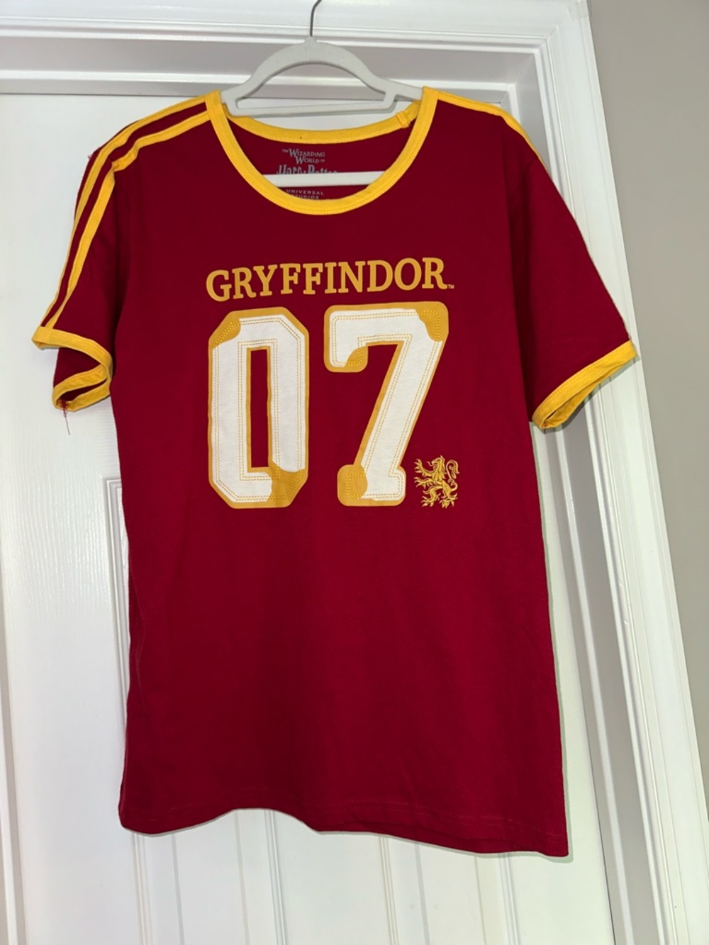 The wizarding world of Harry Potter Gryffindor tee shirt